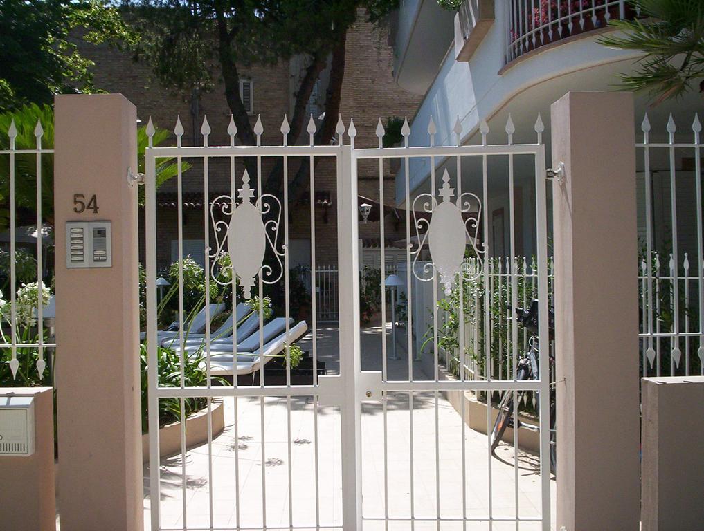 Sea House Apartment San Benedetto del Tronto Exterior photo